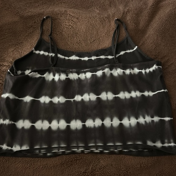 Selling my American eagle tube top size XL - Picture 2 of 2